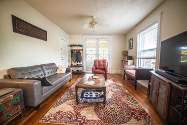 3509-17 Wyandotte Street 1 Bed Apartment for Rent