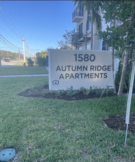 1580 N. Congress Avenue 1-2 Beds Apartment for Rent