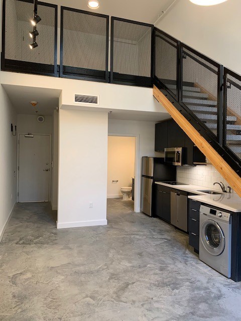 725 Kingsland Ave. Studio Apartment for Rent