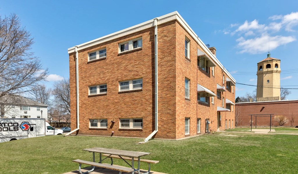 Highland Towers Exterior