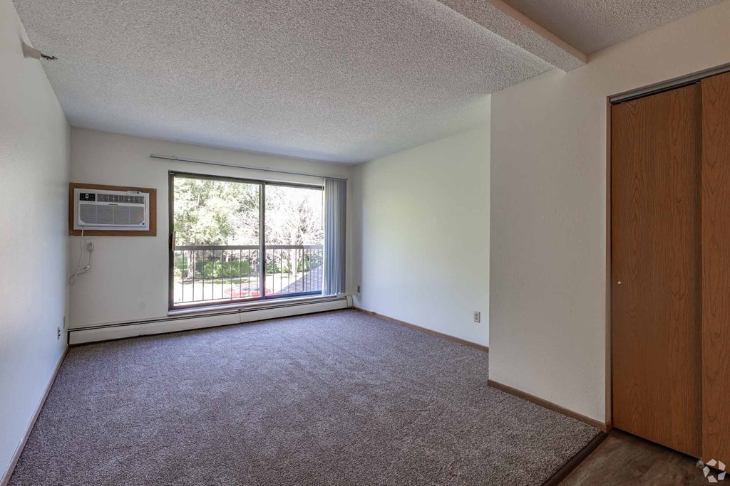 Woodland Park Apartments, Anoka, MN