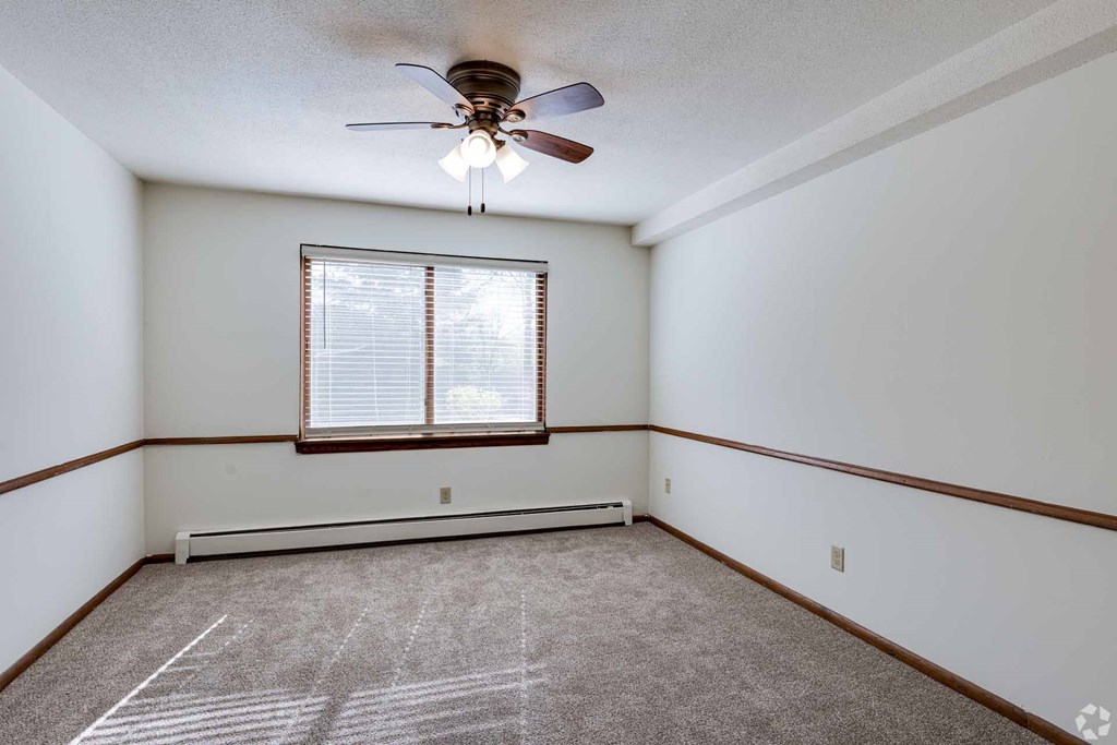 Apache Manor Apartments, Minneapolis, MN