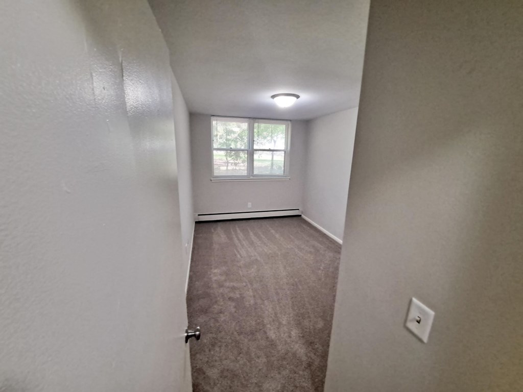 1410 St Paul Place Saint Paul, MN bedroom