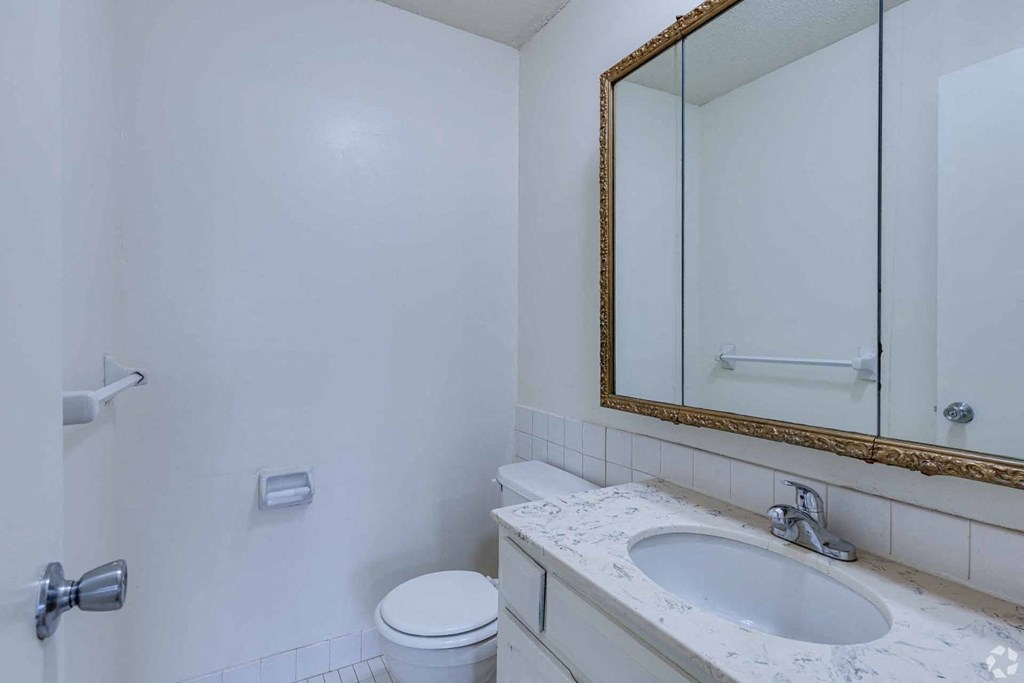 Victoria Flats, Roseville, Minnesota