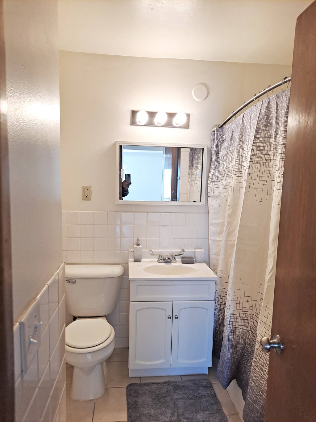 St. Paul Apartments, Kitchen