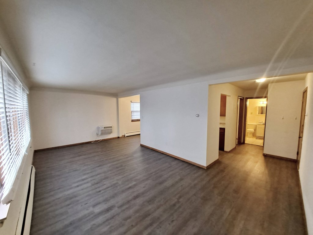 1797 Stillwater Apartments St. Paul, Minnesota Living Room