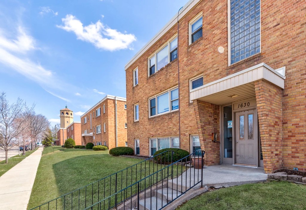 Highland Towers Exterior