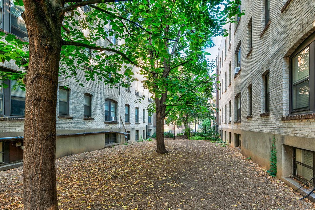 Grand and Dale Apartments, St Paul, MN