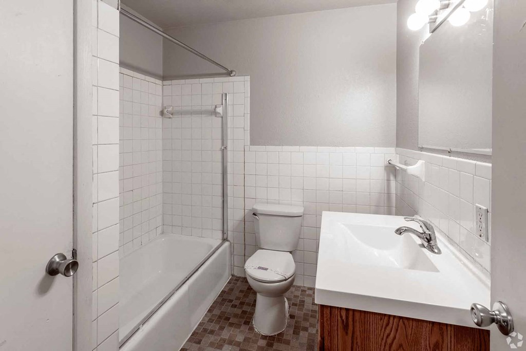 Beard Ave Apartments