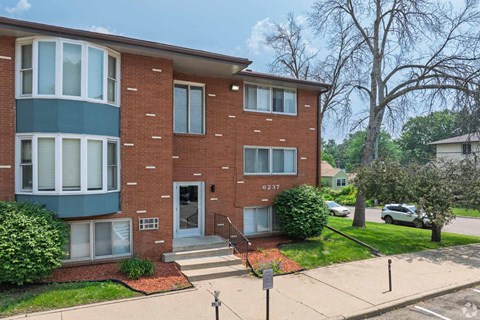 Richfield Square Apartments, Richfiled, MN