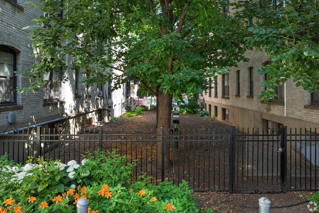 Grand and Dale Apartments, St Paul, MN