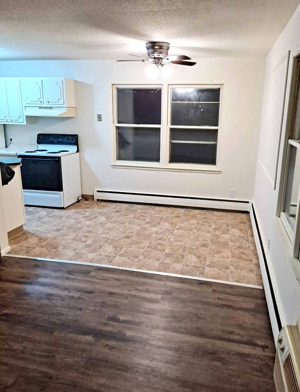 1410 St. Paul Apartments Dining Room