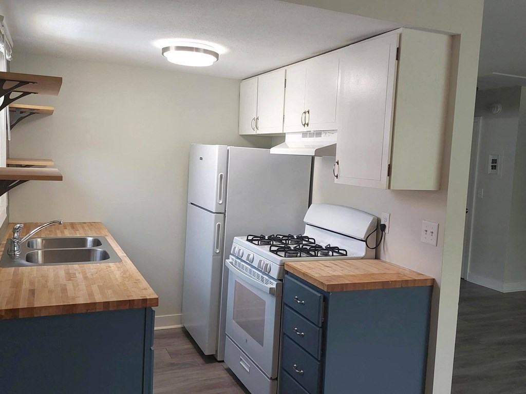 Powderhorn Apartments Kitchen