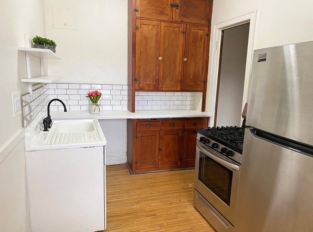 Grand & Dale Apartments Kitchen