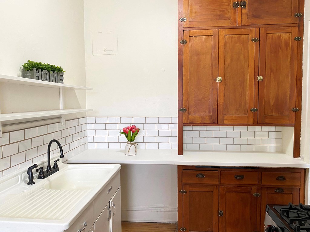 Grand & Dale Apartments Kitchen