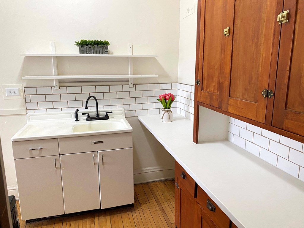 Grand & Dale Apartments Kitchen