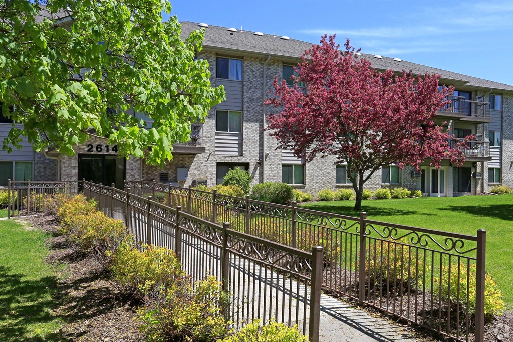 Woodland Park Apartments, Anoka, MN