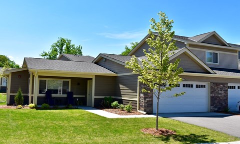 Creeks Run Townhomes, Chaska, MN