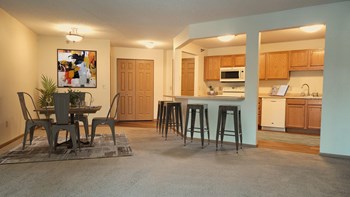3100 Glen Oaks Ave. 1-3 Beds Apartment for Rent - Photo Gallery 2