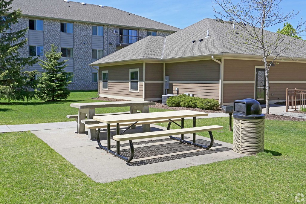 Woodland Park Apartments, Anoka, MN