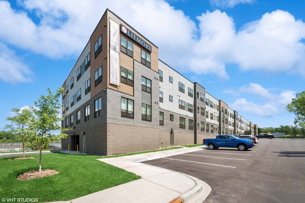 Litmore Apartments Exterior