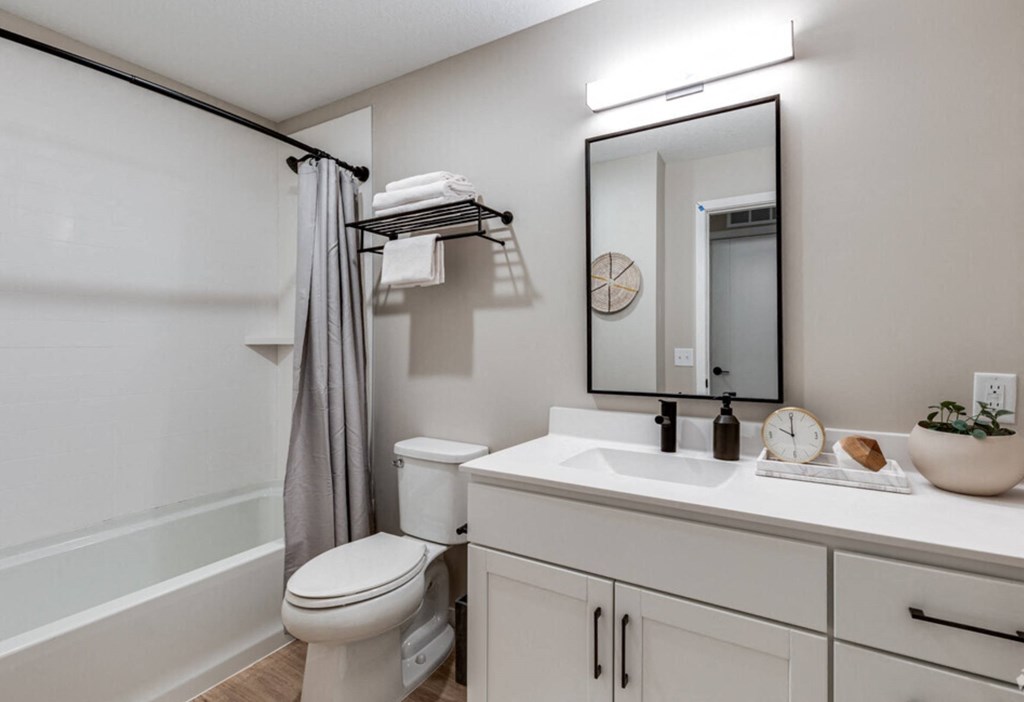 The Station at Malcolm Yards Bathroom