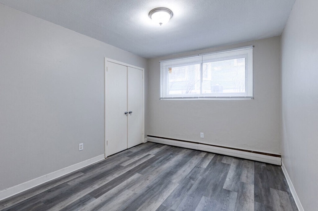 Powderhorn Apartments Bedroom