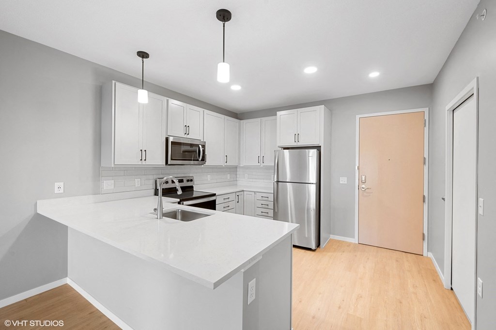 Lago Apartments Minneapolis