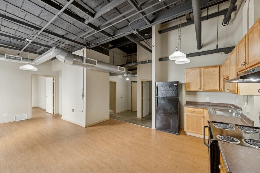 Commerce Building, Affordable Apartments, Downtown St Paul, MN