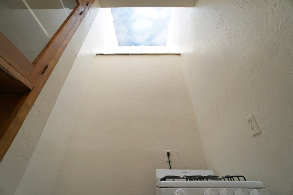 225 Place Apartments Apartment 403