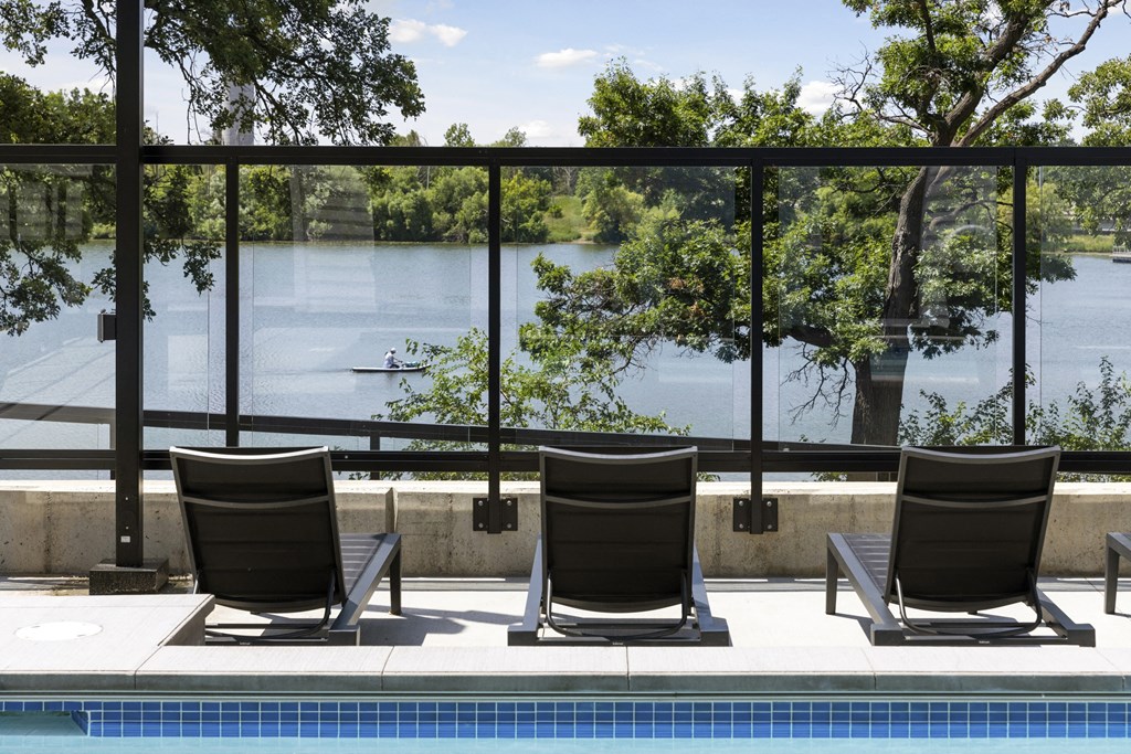 The Reeve Lakeside Pool