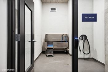 Lago Apartments Pet Spa