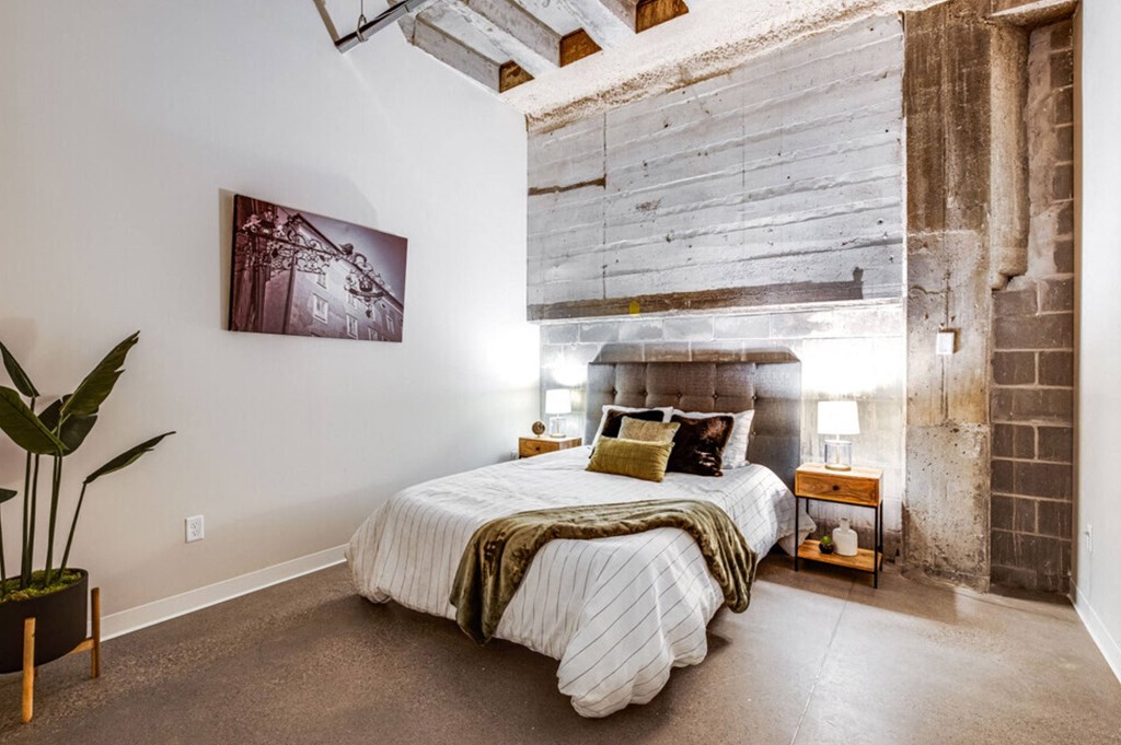 Amber Union Bedroom, Falcon Heights, Minnesota