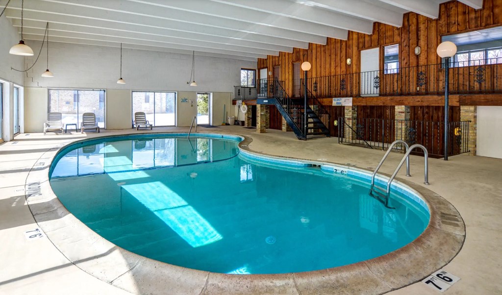 lVictoria Flats , Roseville, Minnesota