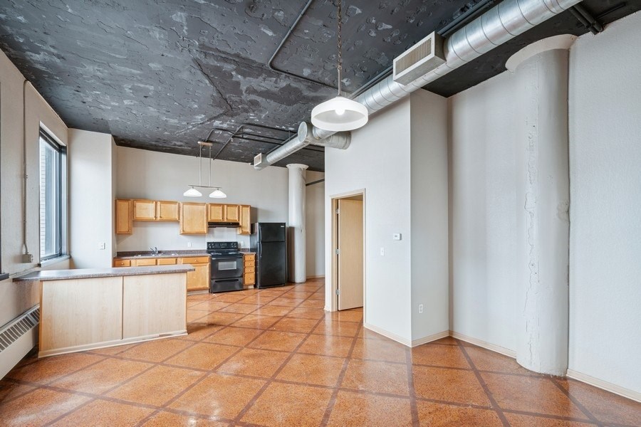 Commerce Building, Affordable Apartments, Downtown St Paul, MNxposed pipes.