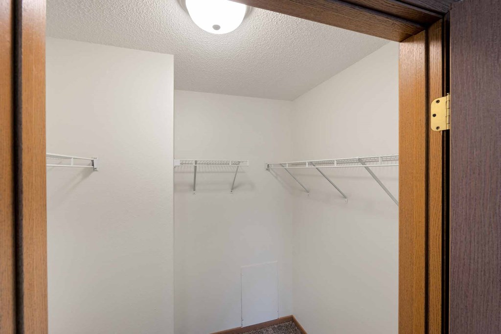 Woodland Park Apartments, Anoka, MN