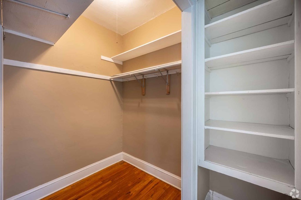 Grand and Dale Apartments, St Paul, MN