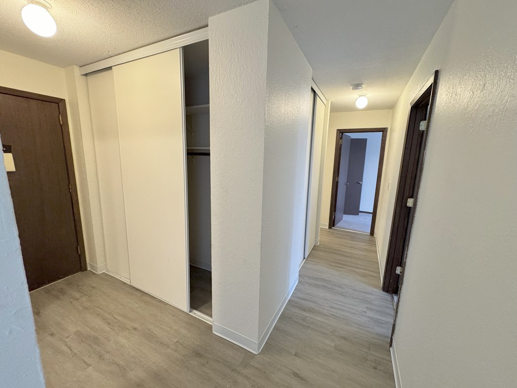 956 Place Apartments Forest Lake, Minnesota Entry