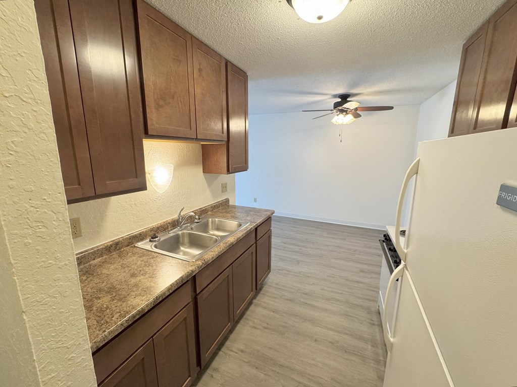 956 Place Apartments Forest Lake, Minnesota Kitchen