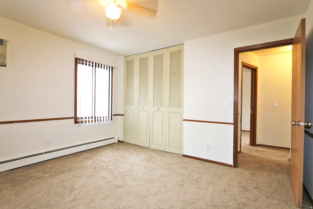 Apache Manor Bedroom, St. Anthony, Minnesota