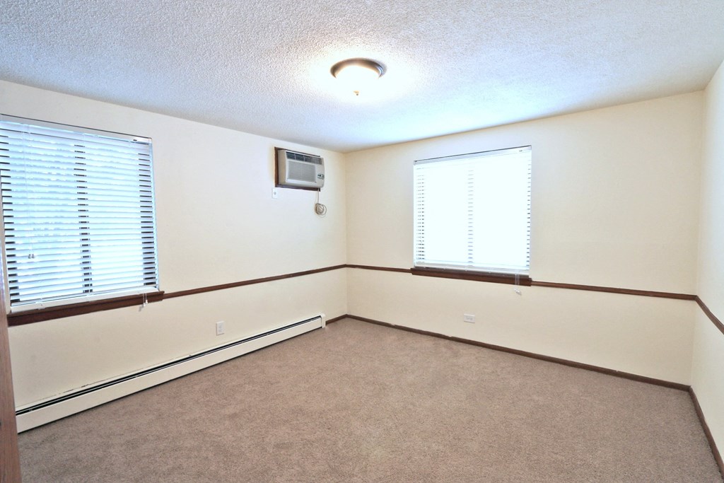 Apache Manor Living Room, St. Anthony, Minnesota