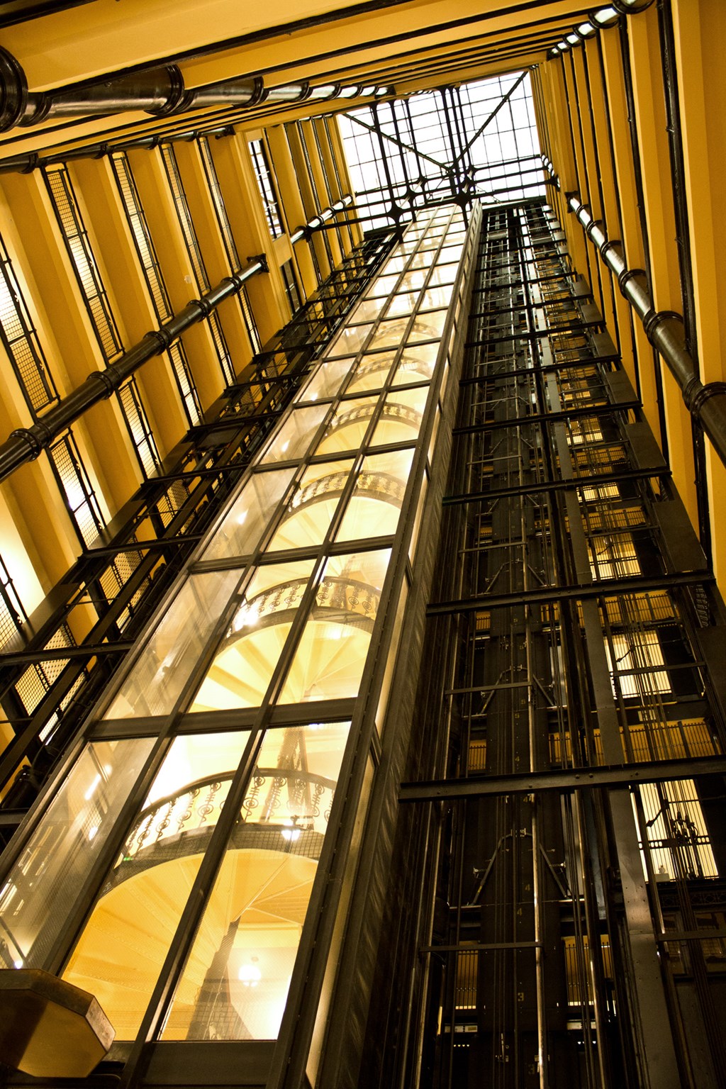 Pioneer Apartments, St Paul