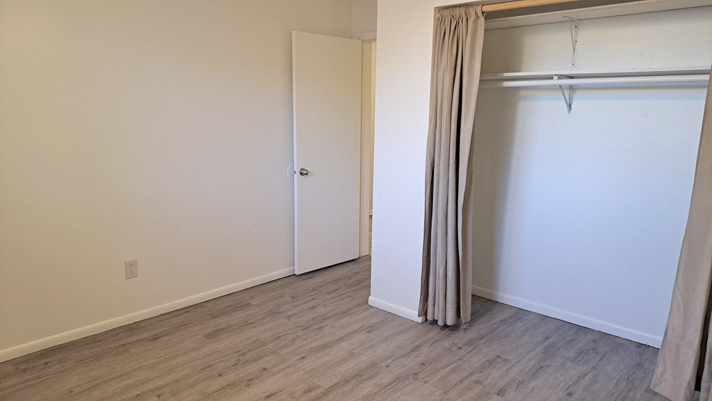 Beard Ave Apartments