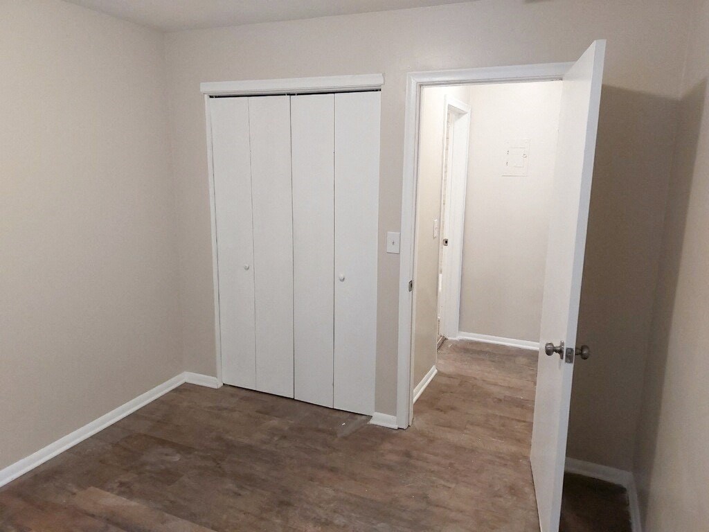 Central Flats Bedroom