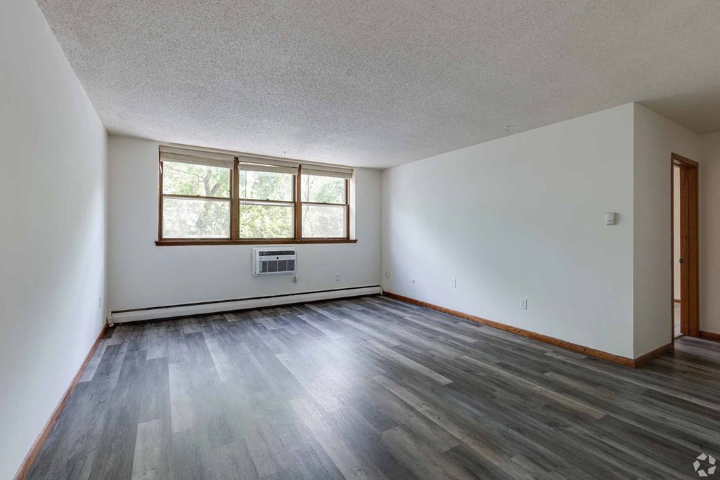 Colonial Terrace, West St. Paul, Minnesota