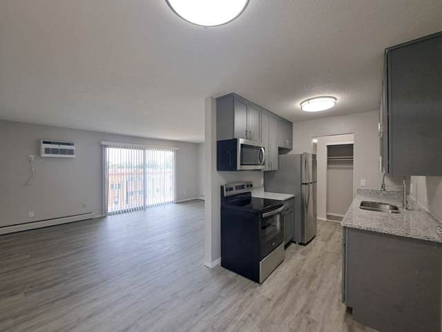 Corinthian Apartments
