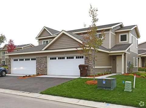 Creeks Run Townhomes, Chaska, MN