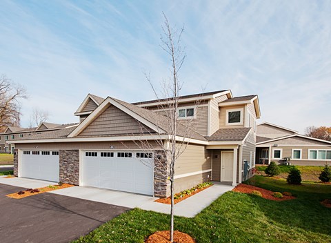 Creeks Run Townhomes, Chaska, MN