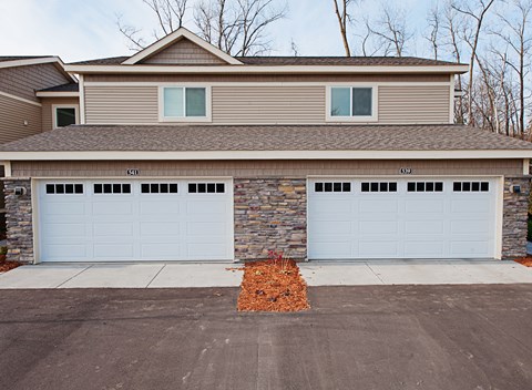Creeks Run Townhomes, Chaska, MN