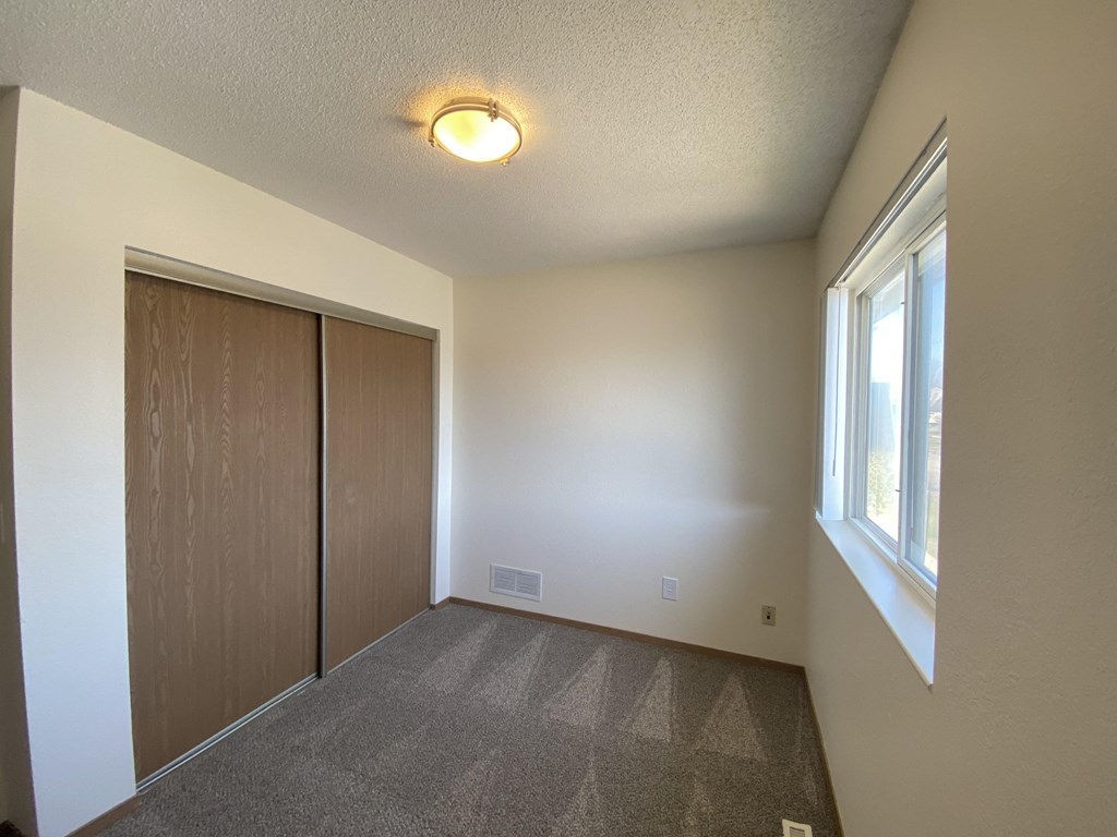 East Gate Estates Bedroom, New Prague, Minnesota